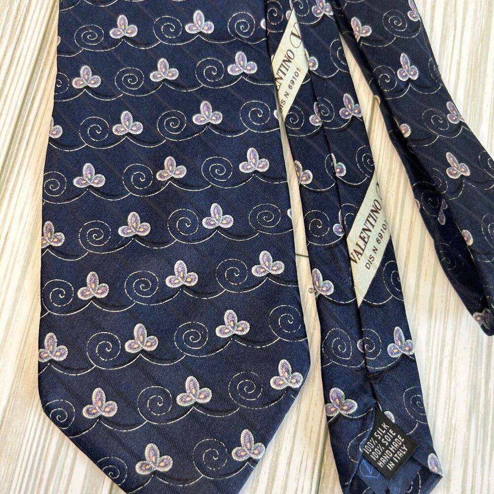 Vintage Valentino Navy Blue Silk Tie Necktie Lavender White Swirls & Florettes